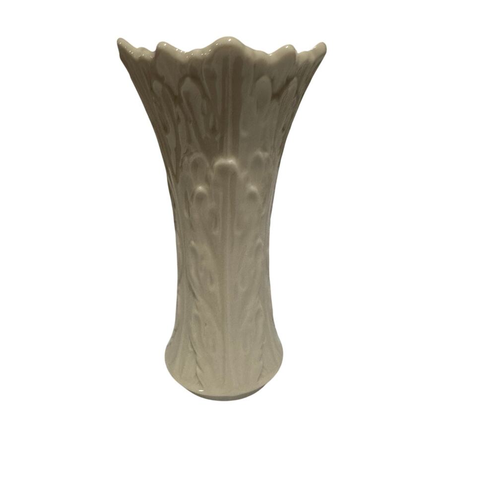 Lenox Woodland Acanthus Leaf Ivory Porcelain VASE